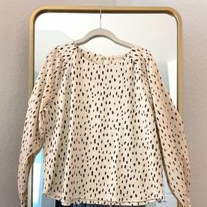 Versona long sleeve top size large